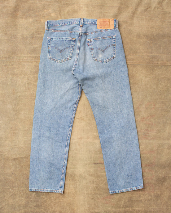 No. 41 Vintage 90's Made in USA Levi's 501 Jeans W34/L30