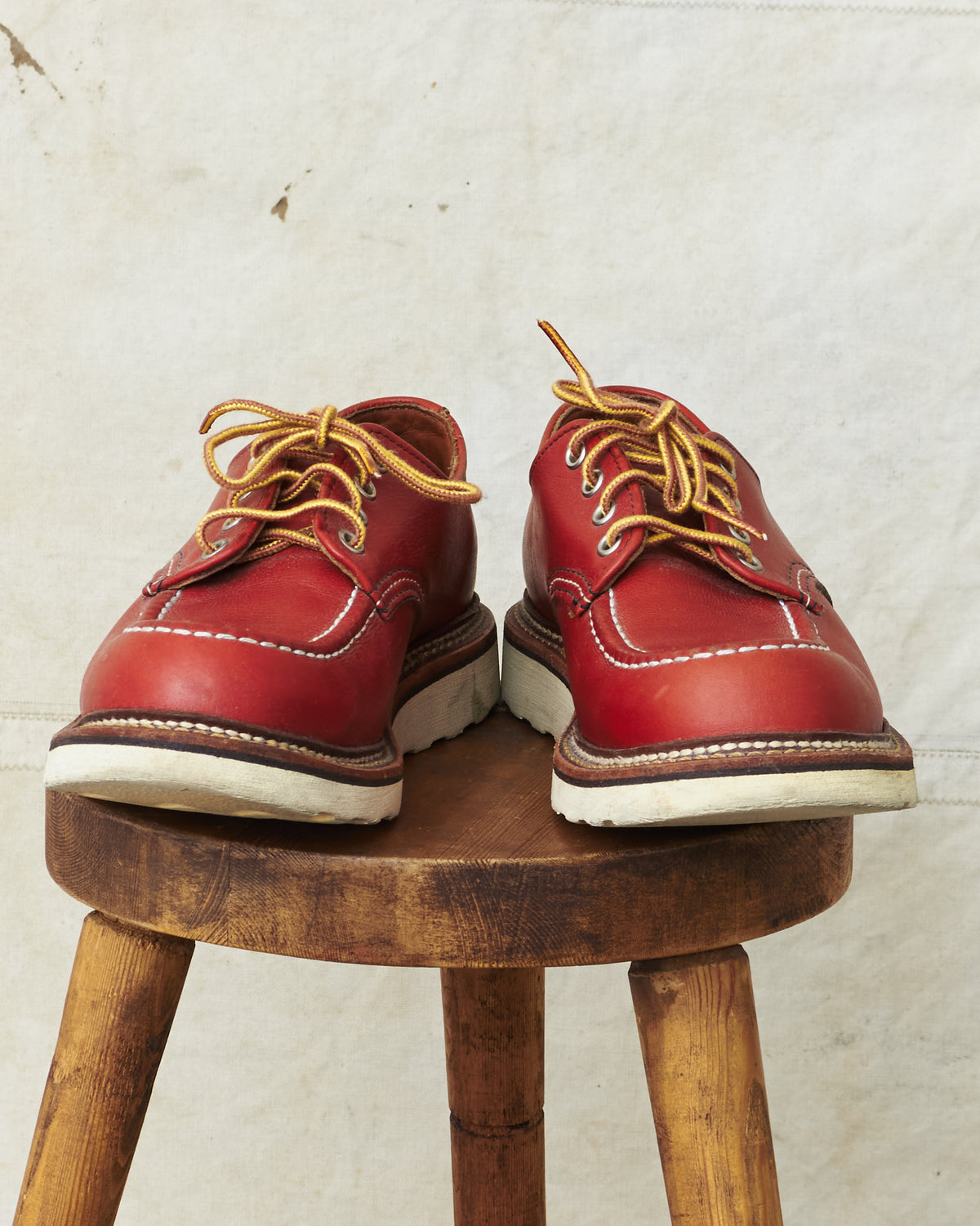 Second Hand Red Wing Classic Moc Toe Low Style No. 8103 US 8.5 / EUR 41.5