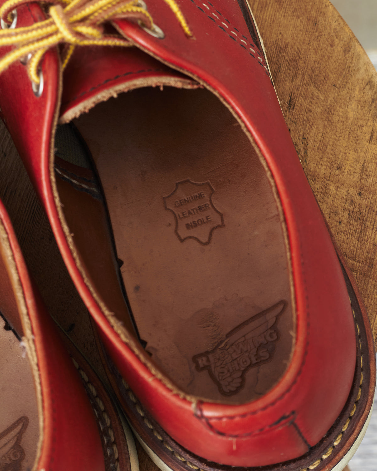 Second Hand Red Wing Classic Moc Toe Low Style No. 8103 US 8.5 / EUR 41.5