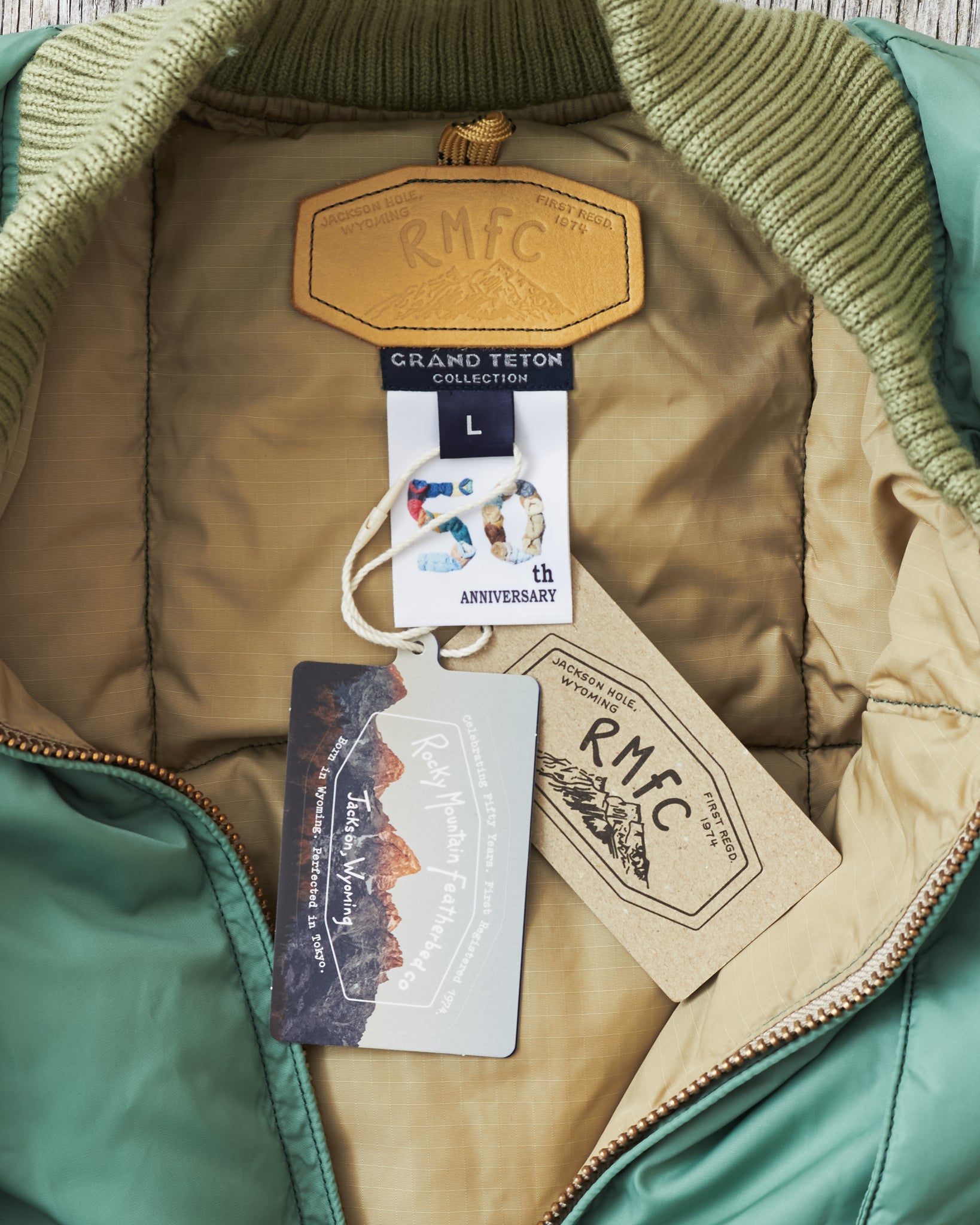 ジャケット・アウター Rocky Mountain Featherbed GRAND TETON XL ジャケット・アウター Rocky Mountain Featherbed GRAND TETON