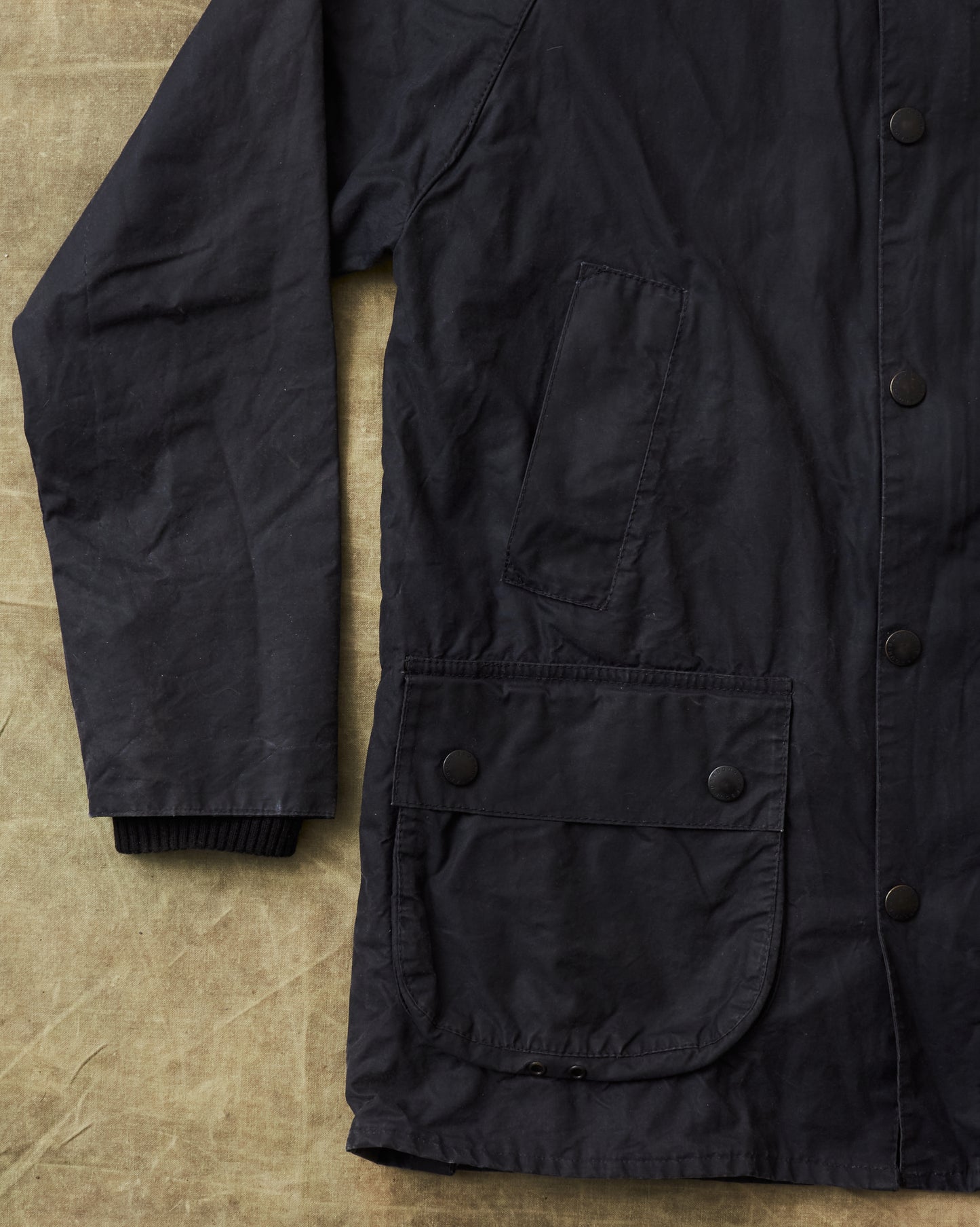 Second Hand Barbour Bedale Black Waxed Jacket Size C42 / 107 cm