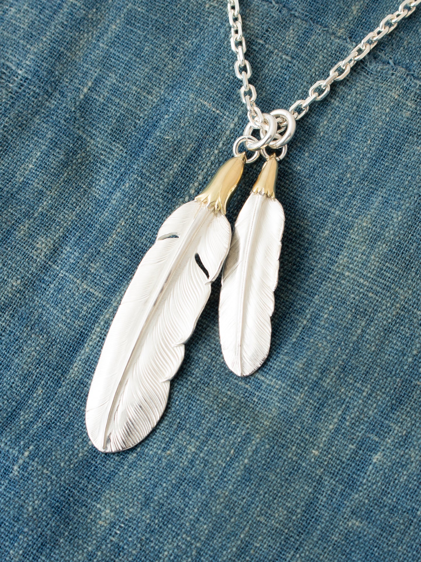 Larry Smith Eagle Head Feather Silver Pendent With 18K Gold Accent EFNL-0049-L