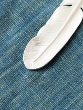 Larry Smith Eagle Head Feather Silver Pendent With 18K Gold Accent EFNL-0041-L