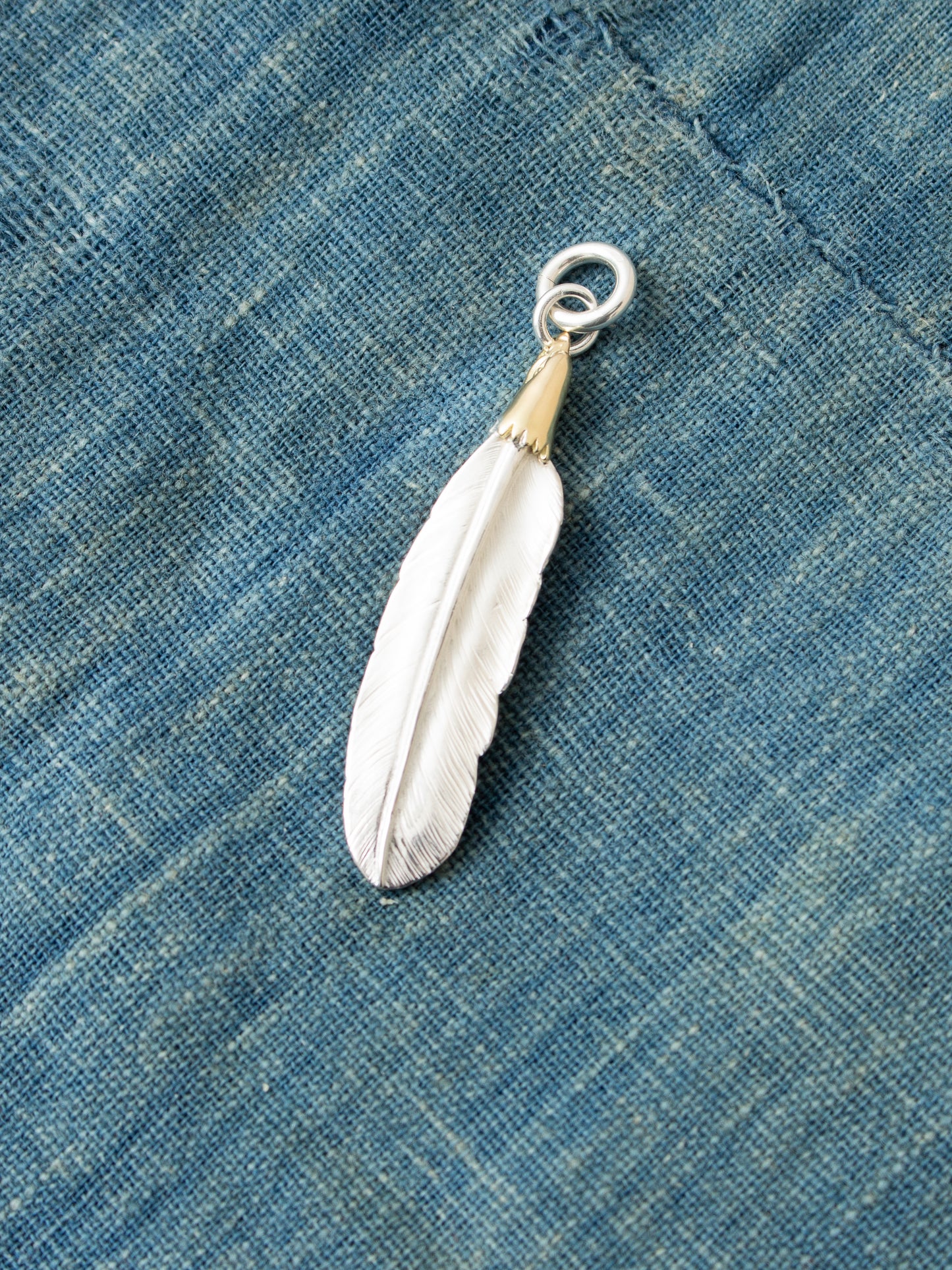 Larry Smith Eagle Head Feather Silver Pendent With 18K Gold Accent EFNL-0049-L
