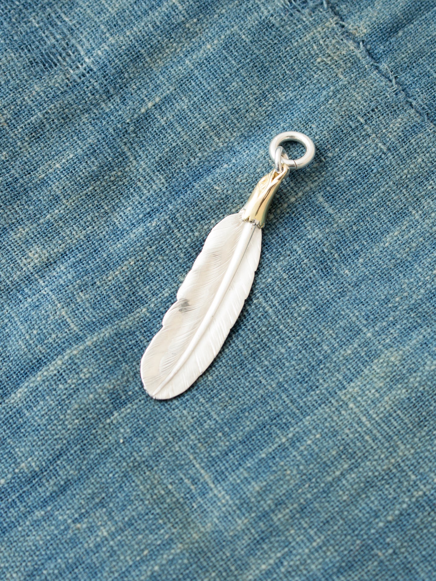 Larry Smith Eagle Head Feather Silver Pendent With 18K Gold Accent EFNL-0049-L