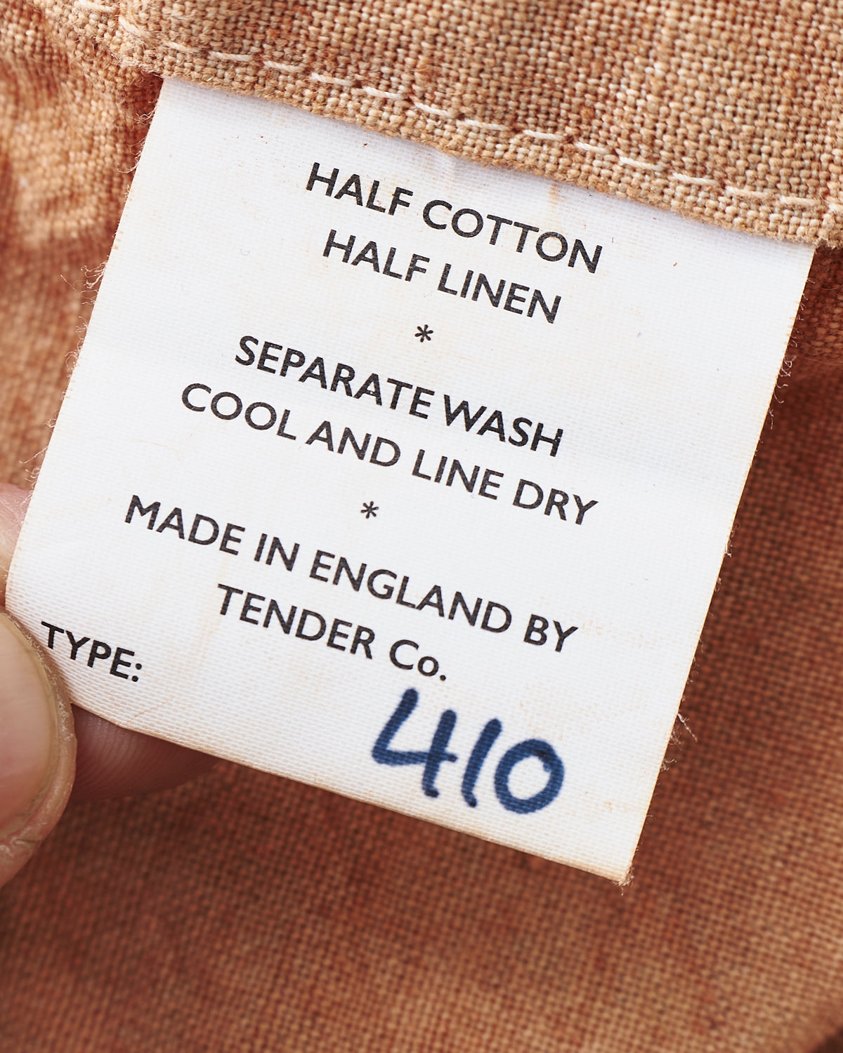 Tender 410 Three Pocket Square Tail Shirt Red Ochre Cotton & Linen