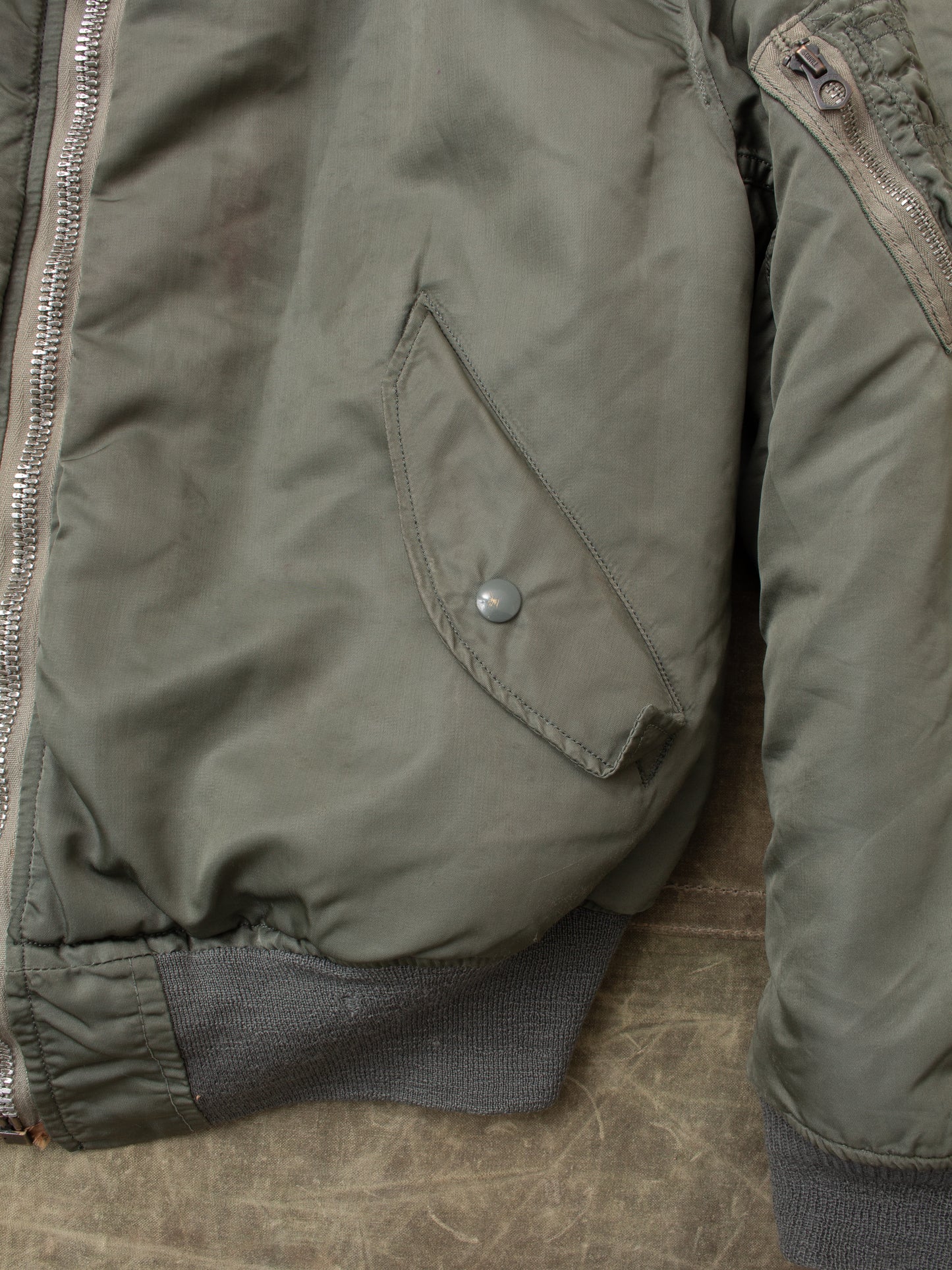 Vintage Alpha Industries USAF 1974 MA-1 Jacket Size Large