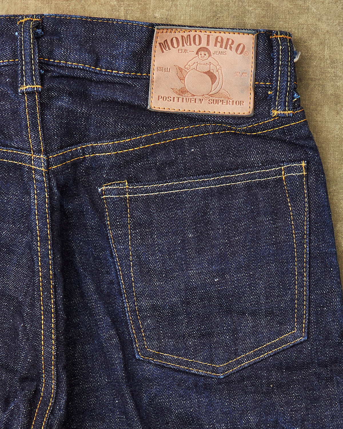 Second Hand Momotaro Lot 0605-82 Natural Tapered 16oz Texture Denim W30