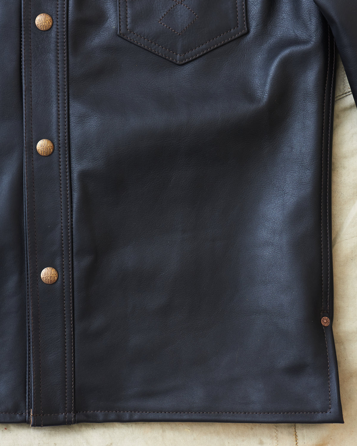 Indigofera Copeland Shirt Black Leather Teacore