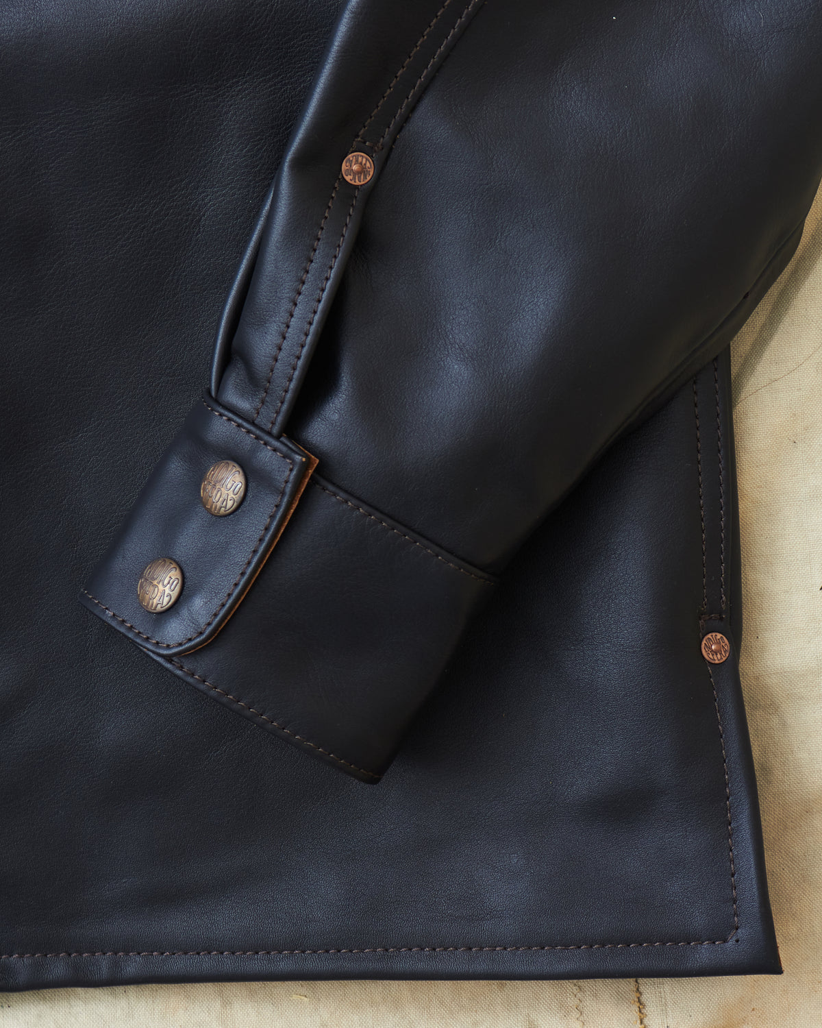 Indigofera Copeland Shirt Black Leather Teacore