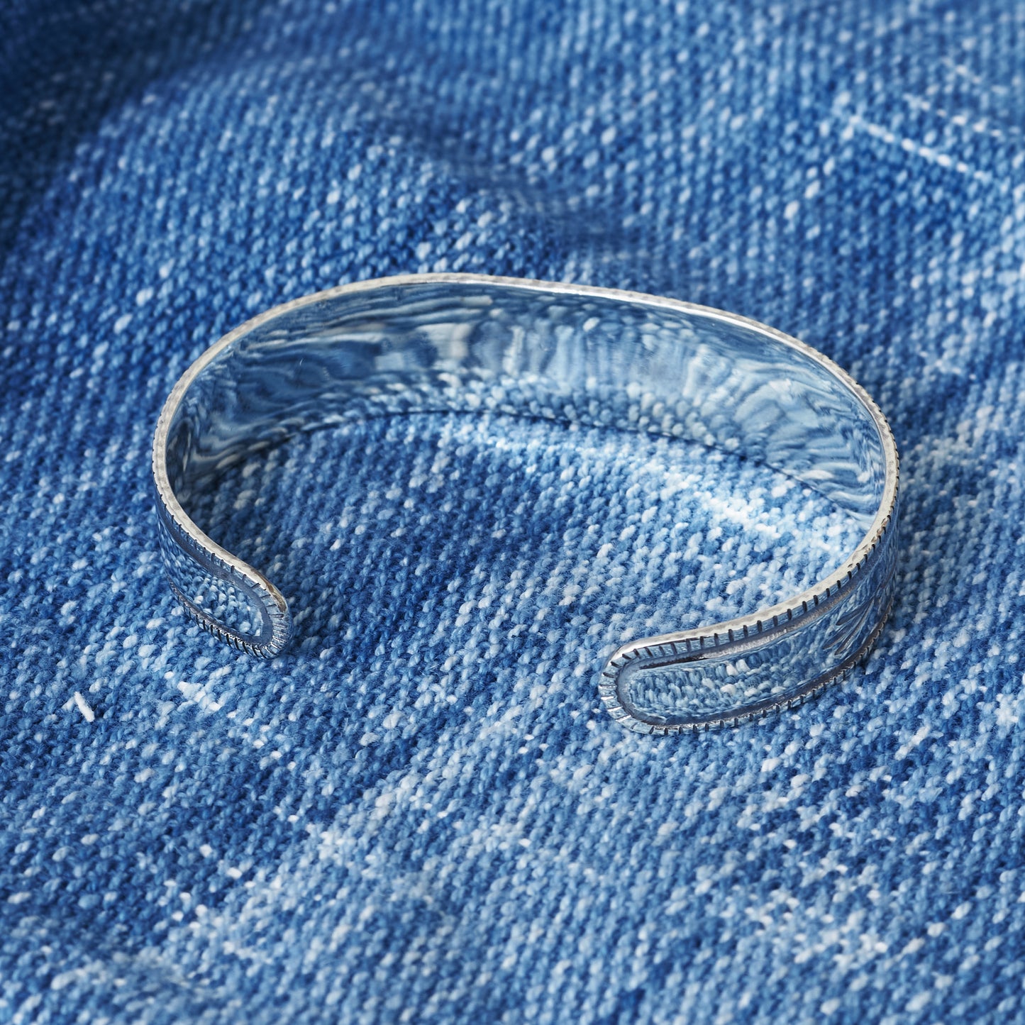 Larry Smith Thunderbird Stamp Bracelet BR-0103