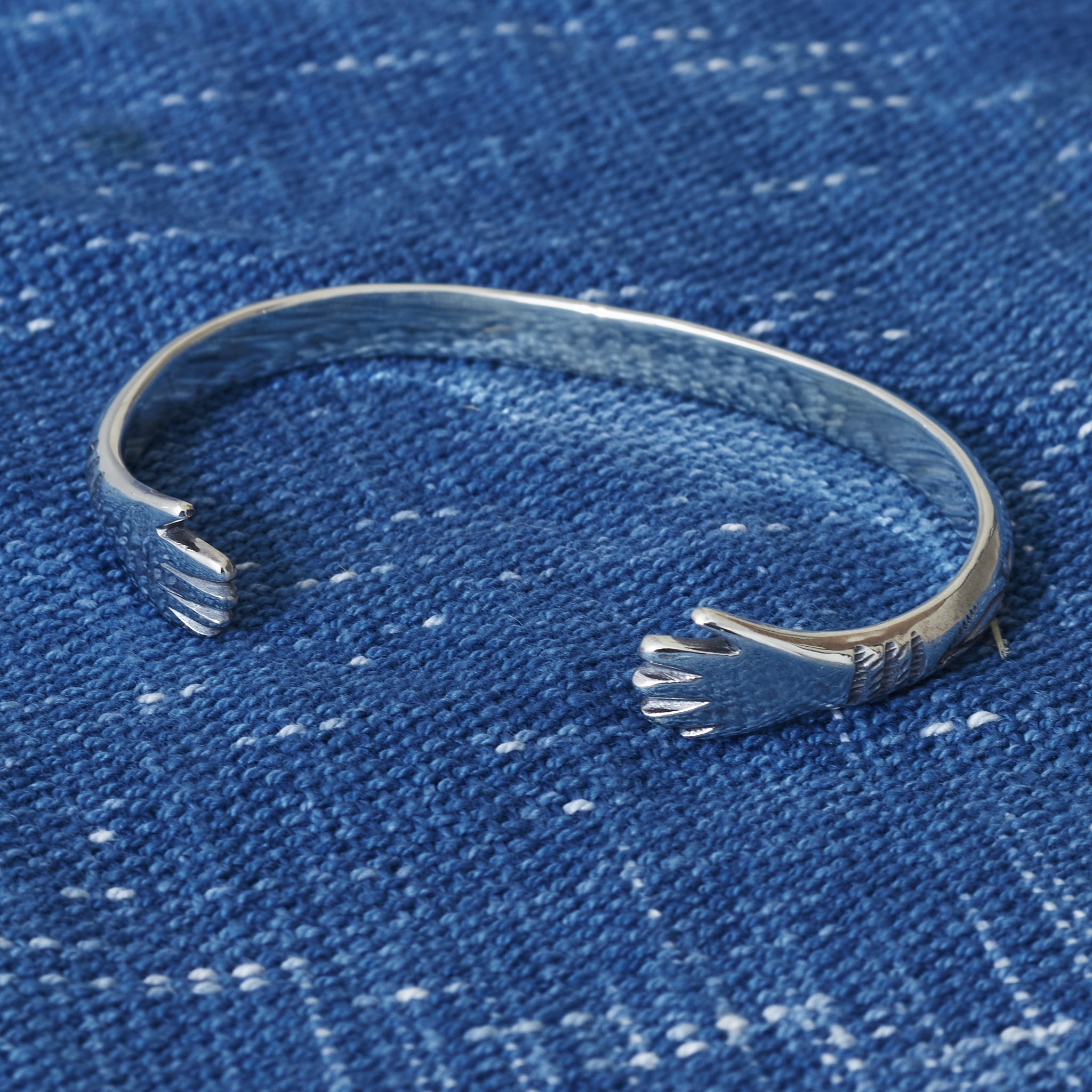 Larry Smith Love Hand Bracelet BR-0131 – Second Sunrise