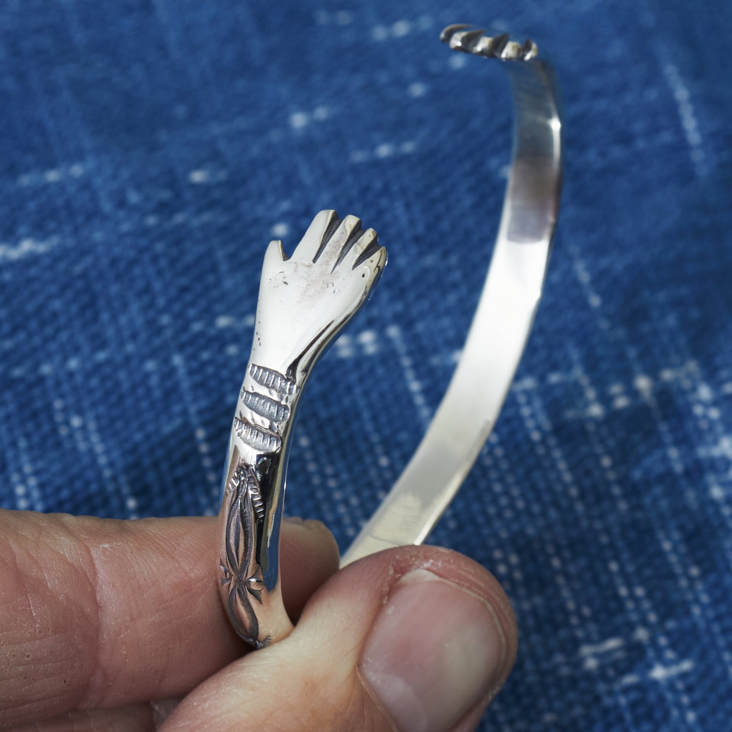 Larry Smith Love Hand Bracelet BR-0131