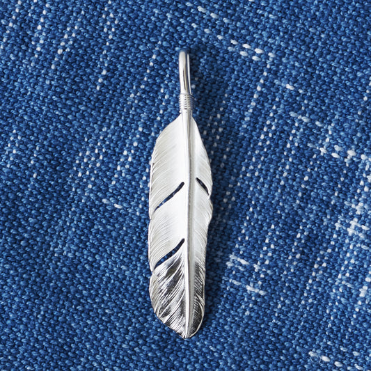 Larry Smith Medium Silver Feather Top EFNL-0006