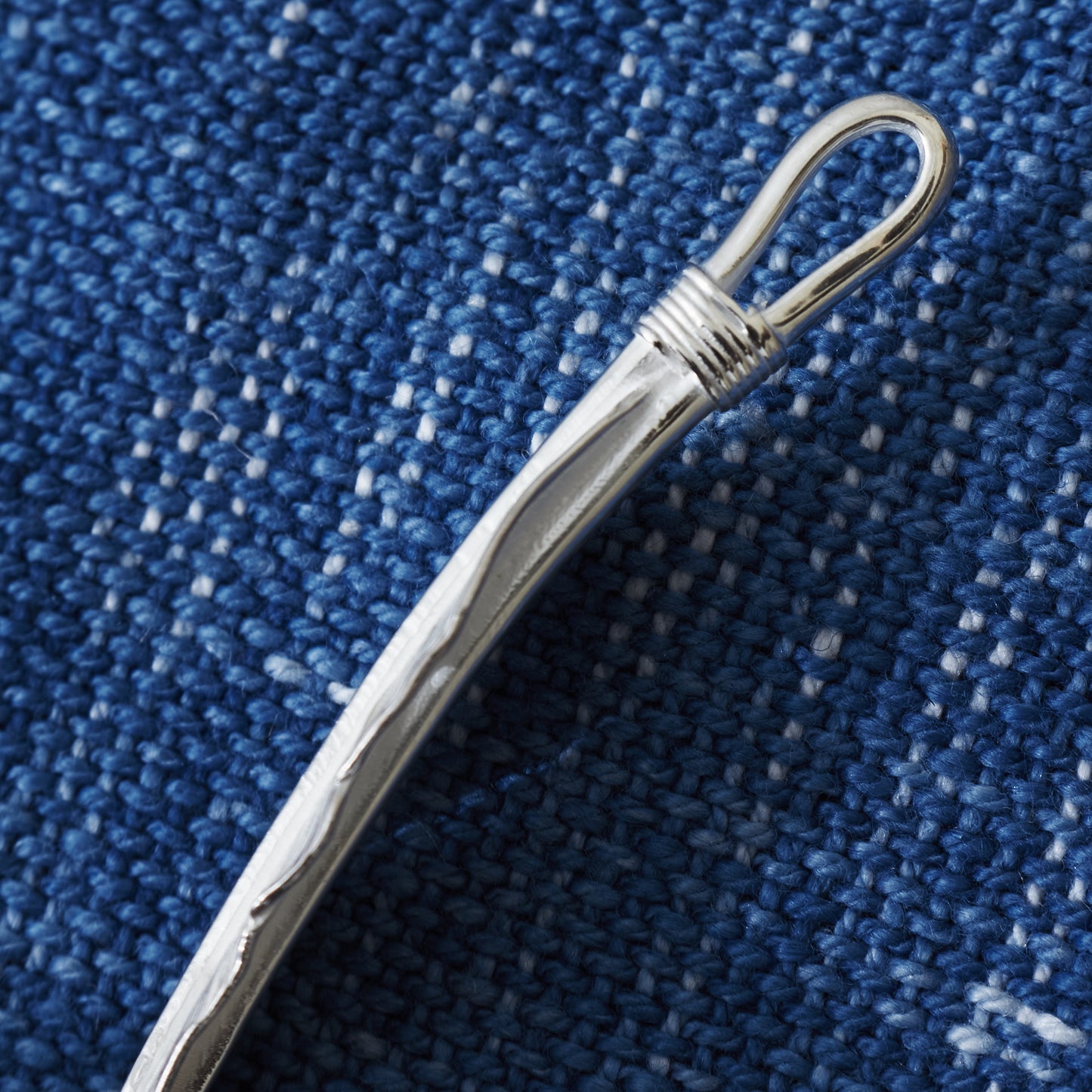 Larry Smith Medium Silver Feather Top EFNL-0006