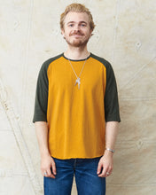 Indigofera Leon Raglan Sweater Orange / Green Resin