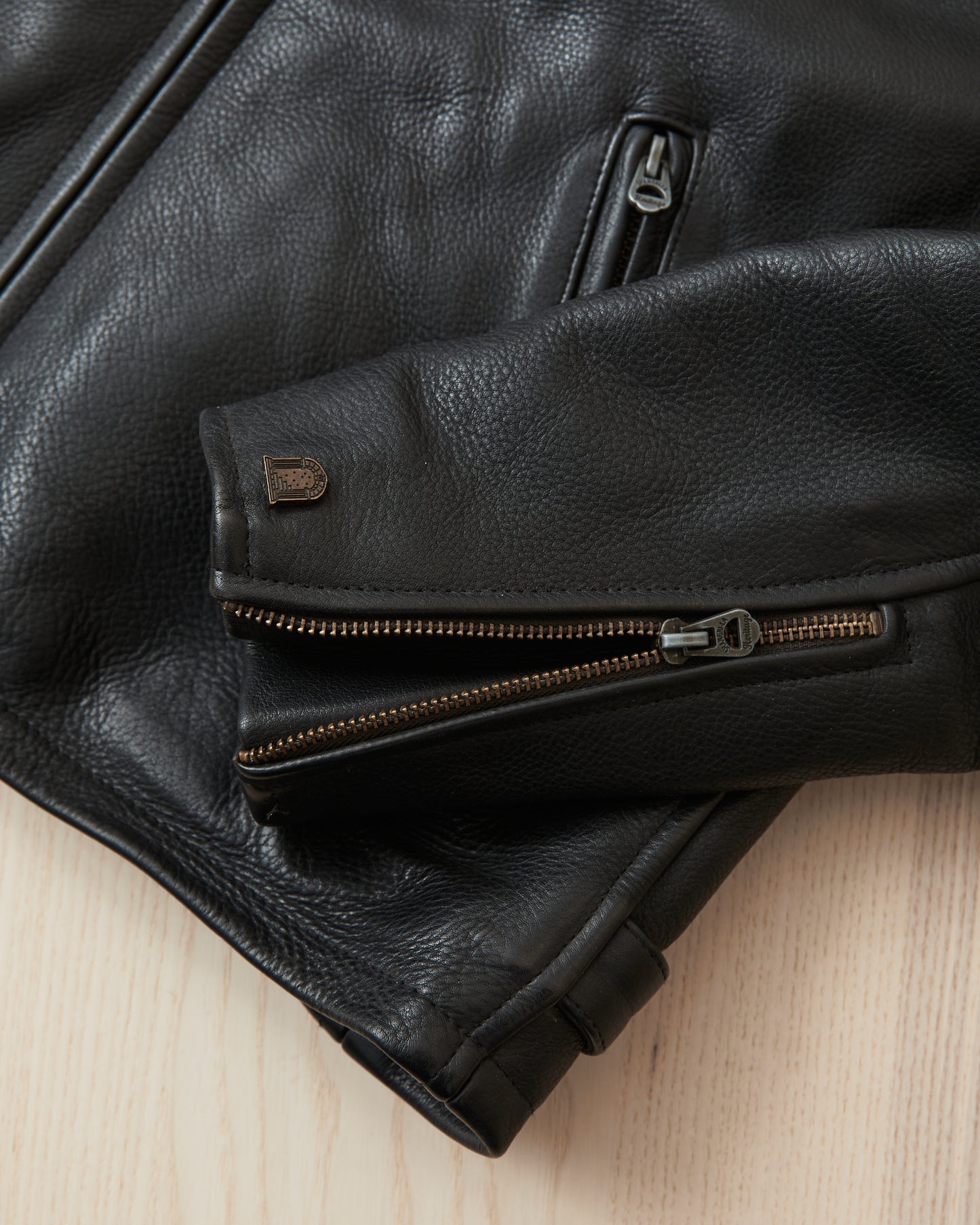 Second Hand Shangri-La Heritage “Varenne” Black Leather Jacket Size S