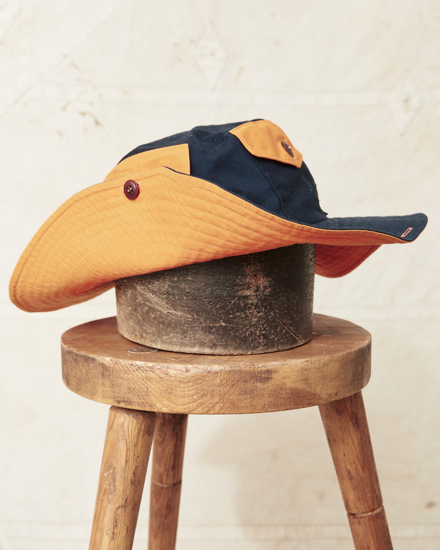 Indigofera x Second Sunrise Tur Pocket Hat Navy / Orange
