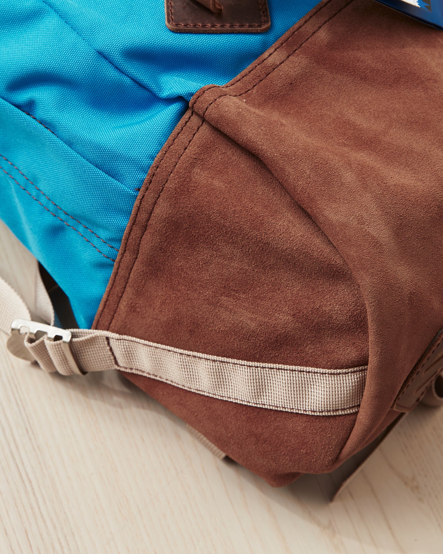 Big Rock Candy Mountaineering Gator Backpack - Cotton Candy Blue