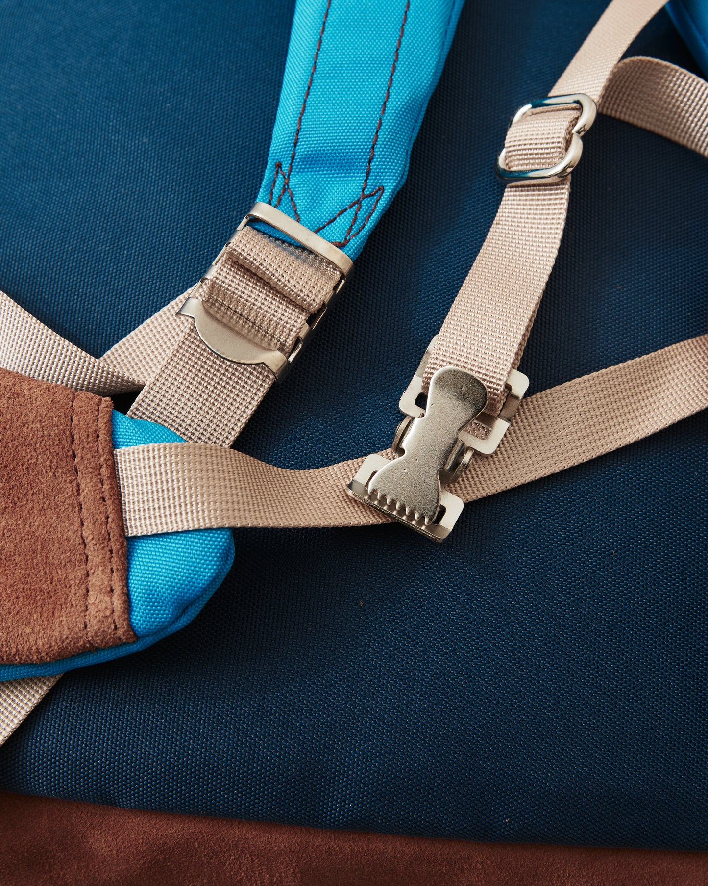 Big Rock Candy Mountaineering Gator Backpack - Cotton Candy Blue