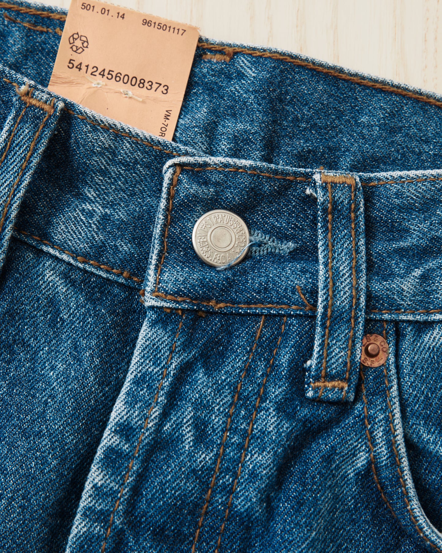 Vintage No. 55 90's Made in USA Dead Stock Levi's 501 Jeans W 28 / L 32