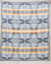 Pendleton Arrowhead Grey Heath Jacquard Wool Blanket Robe