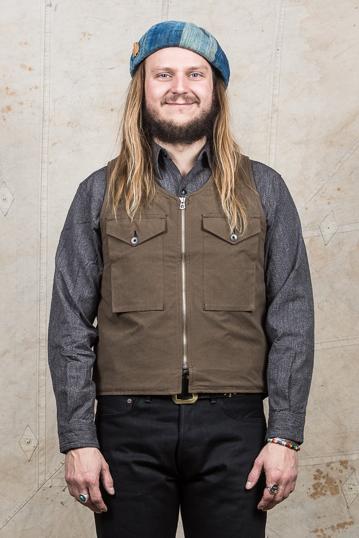 Indigofera Tectonic Vest Dark Green