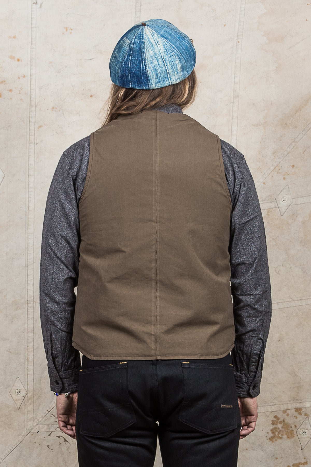 Indigofera Tectonic Vest Dark Green