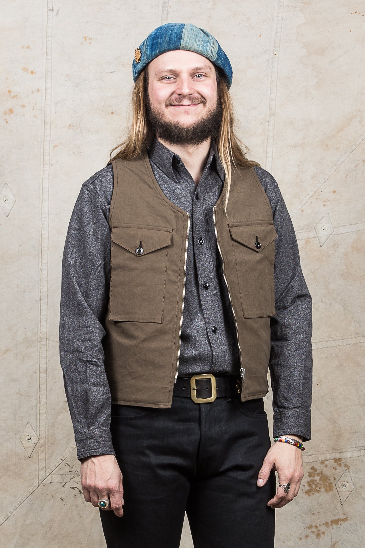 Indigofera Tectonic Vest Dark Green