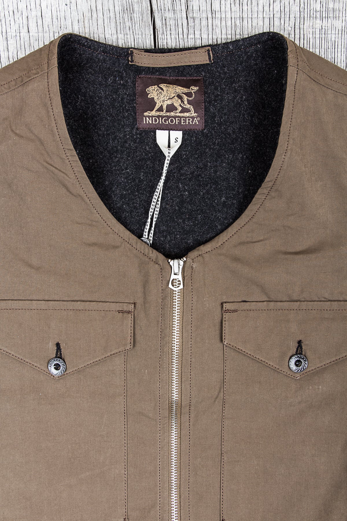 Indigofera Tectonic Vest Dark Green