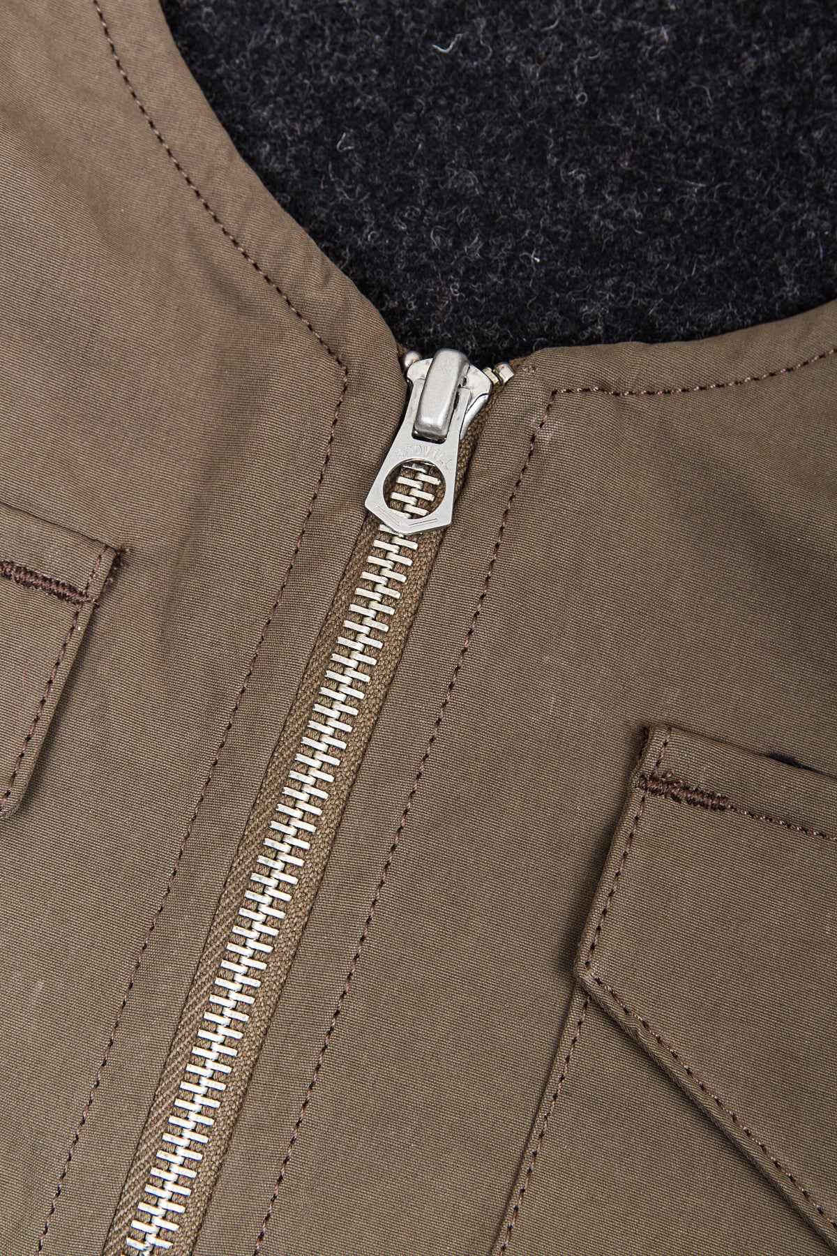 Indigofera Tectonic Vest Dark Green