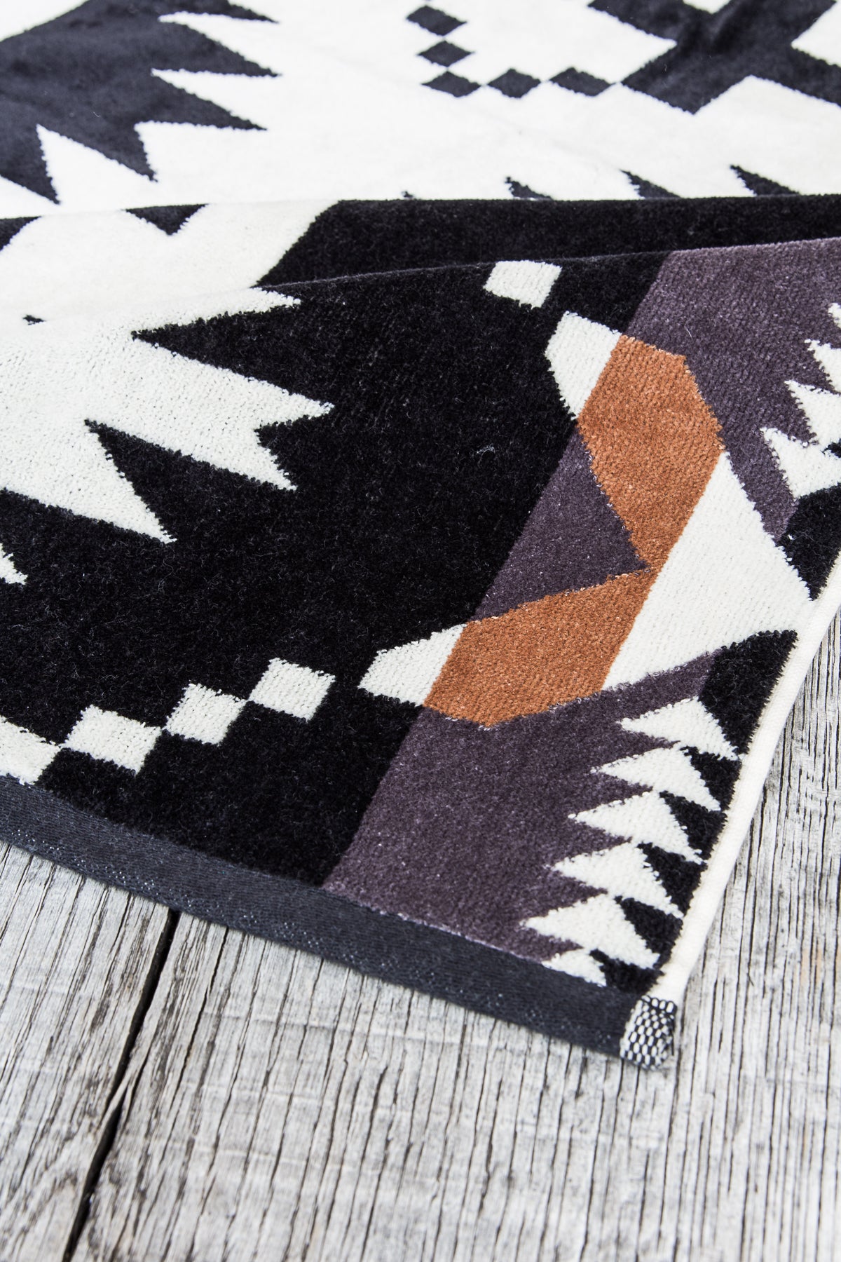 Pendleton Jacquard Bath Towel Chief Spider Rock
