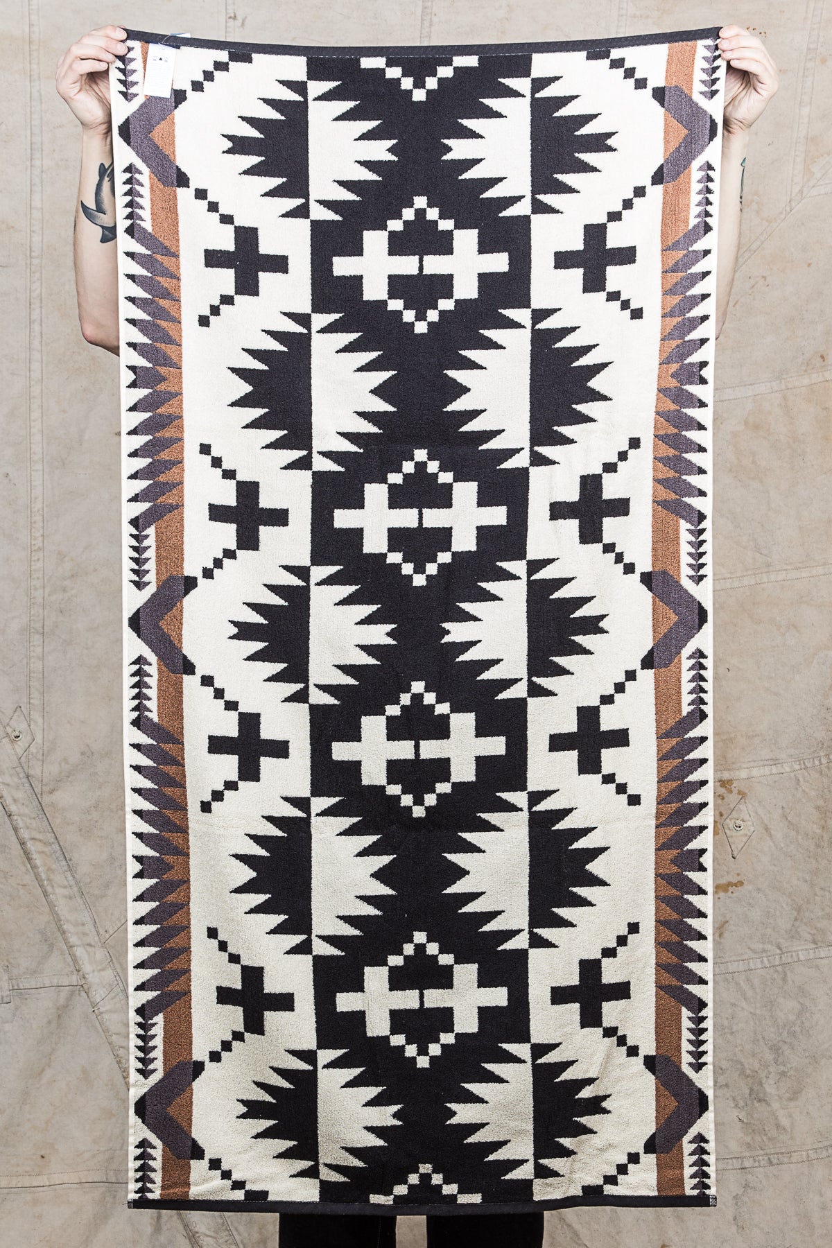 Pendleton Jacquard Bath Towel Chief Spider Rock