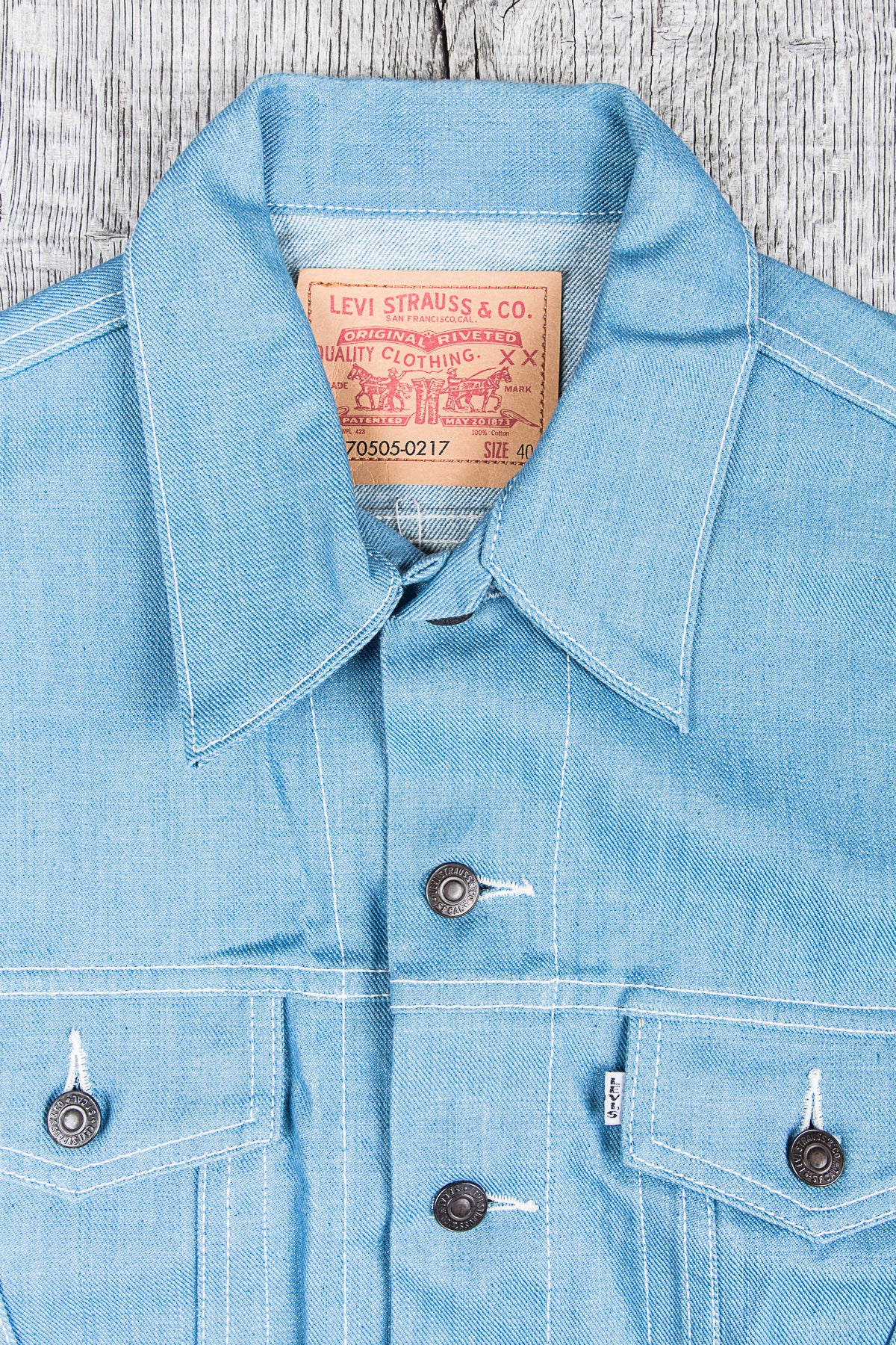 Second Hand Levi's Vintage Clothing 70505 Bright Blue Denim Jacket