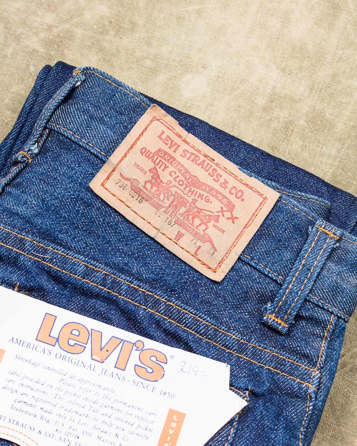 Vintage 80's Levi's 706-0216 Deadstock Jeans Made in UK
