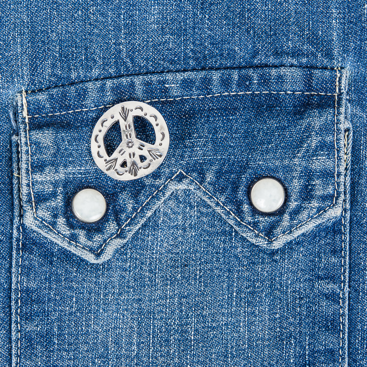 Munqa Newtive Silver Brooch Peace Sign