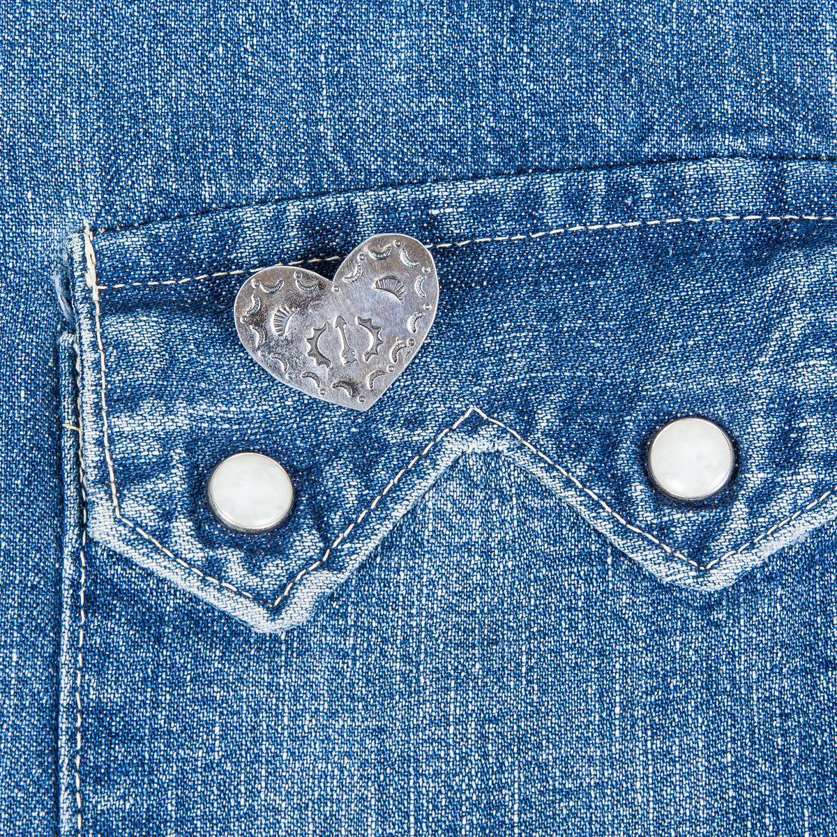 Munqa Newtive Silver Brooch Heart
