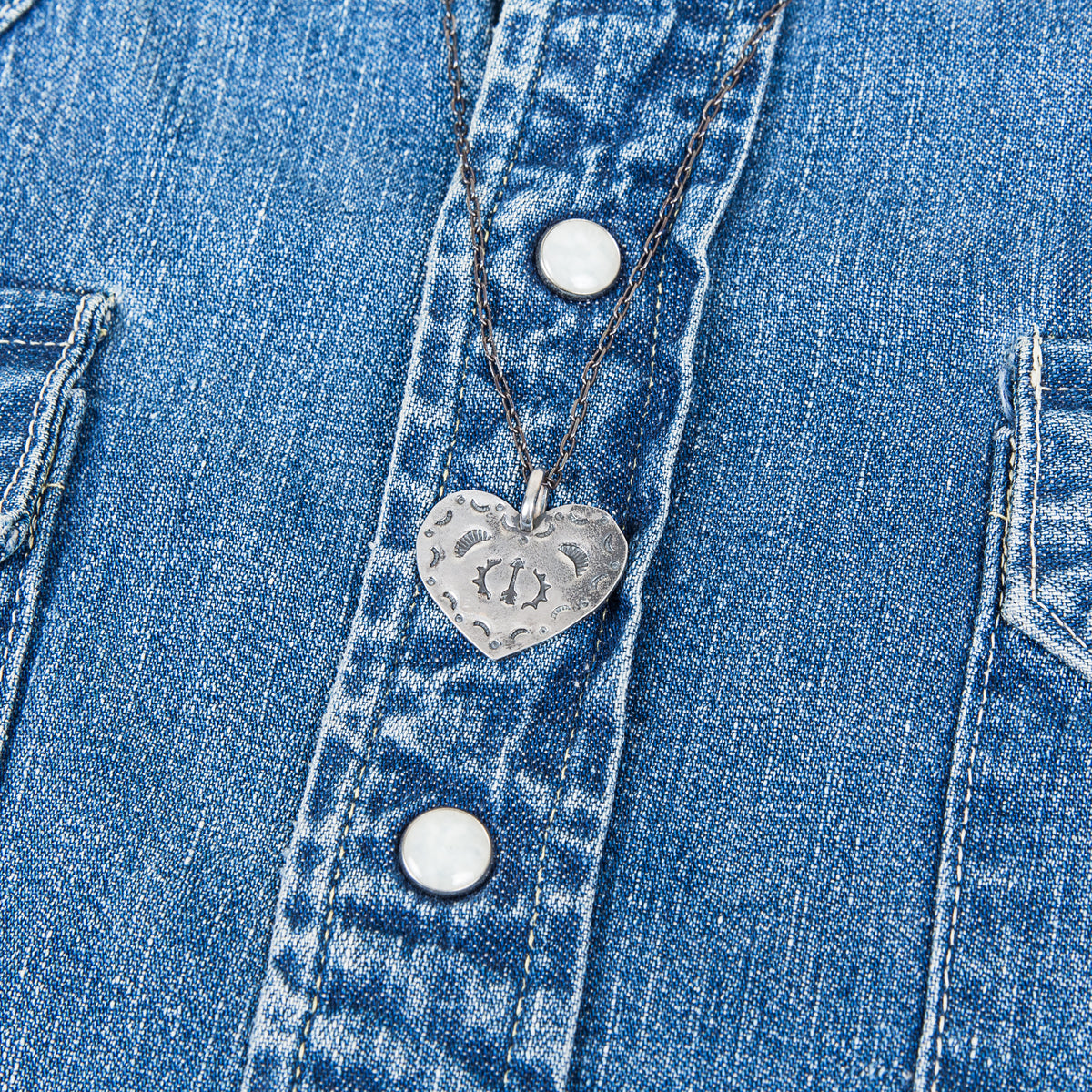 Munqa Newtive Silver Heart Necklace