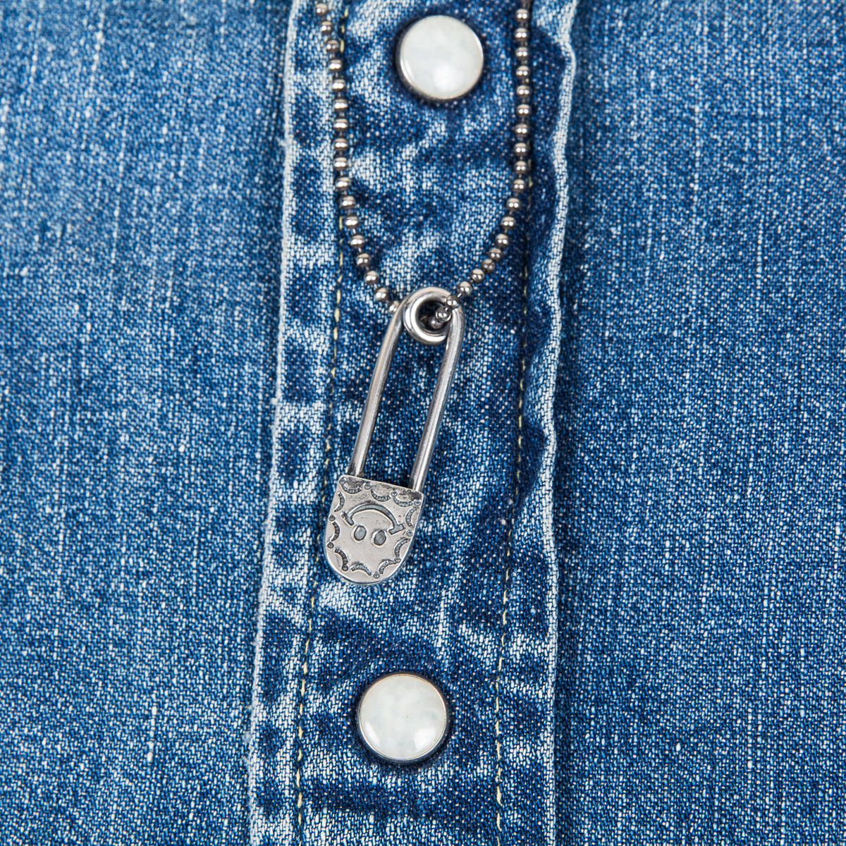 Munqa Newtive Safety Pin Silver Necklace