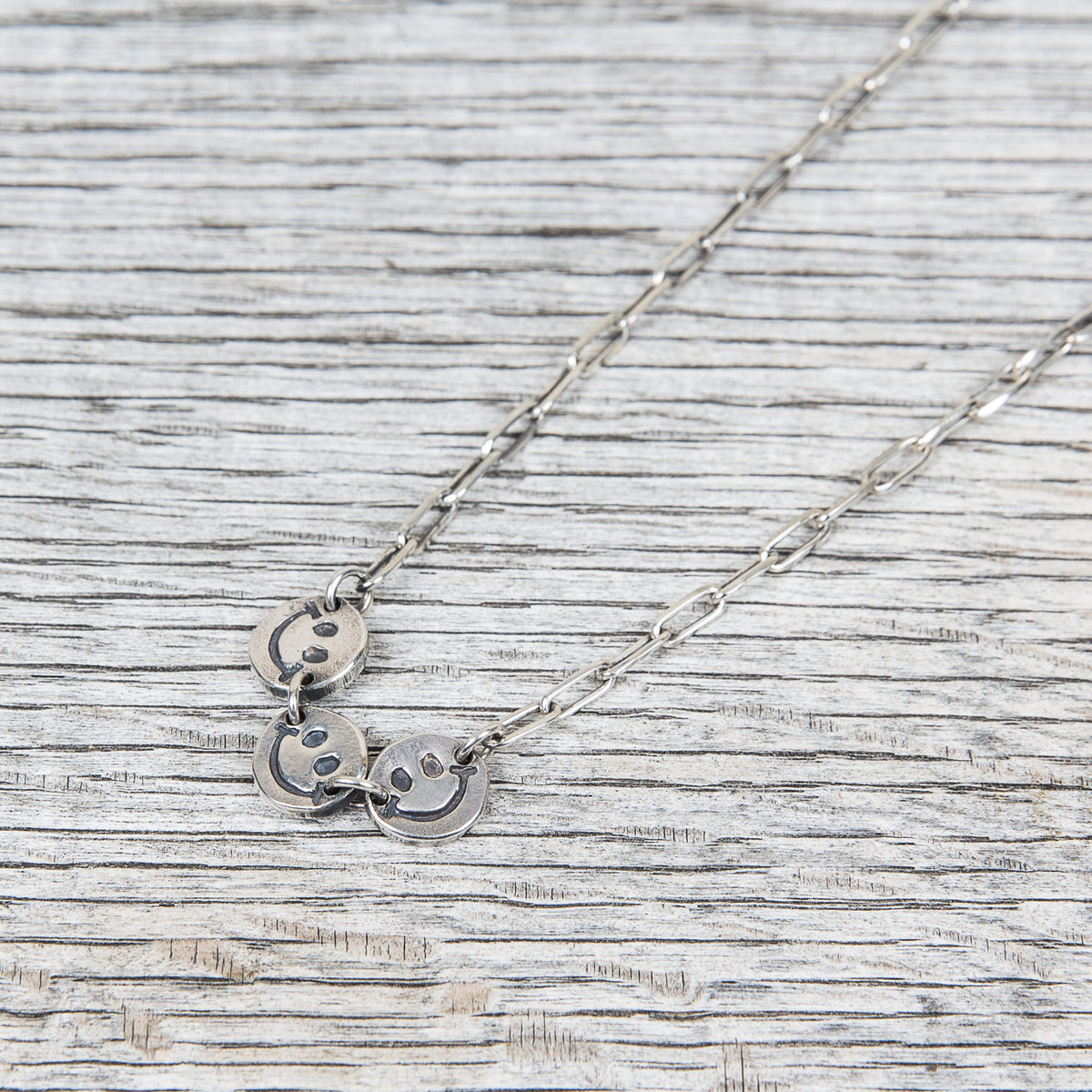 Munqa Newtive 3-Smiley Silver Necklace