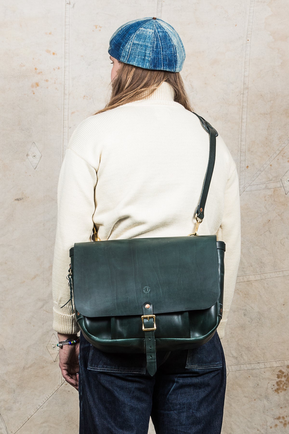 Lone Wolf Leather Messenger Bag Tärnsjö Veg Tanned Green Leather