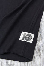 Indigofera Leon Raglan Black / Cocatoo 10 Years
