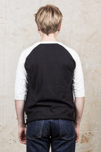 Indigofera Leon Raglan Black / Cocatoo 10 Years