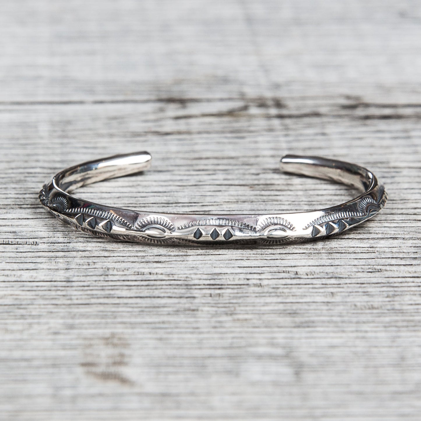 Larry Smith Thin Triangle Silver Bracelet 3Point BR-0090