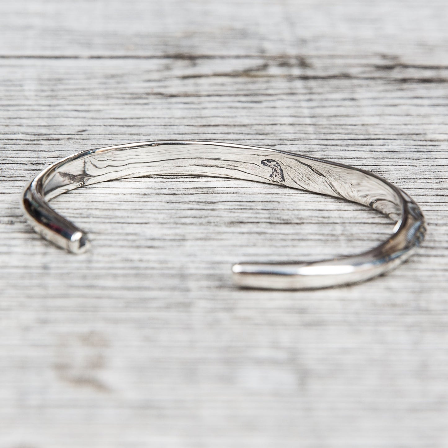 Larry Smith Thin Triangle Silver Bracelet 3Point BR-0090
