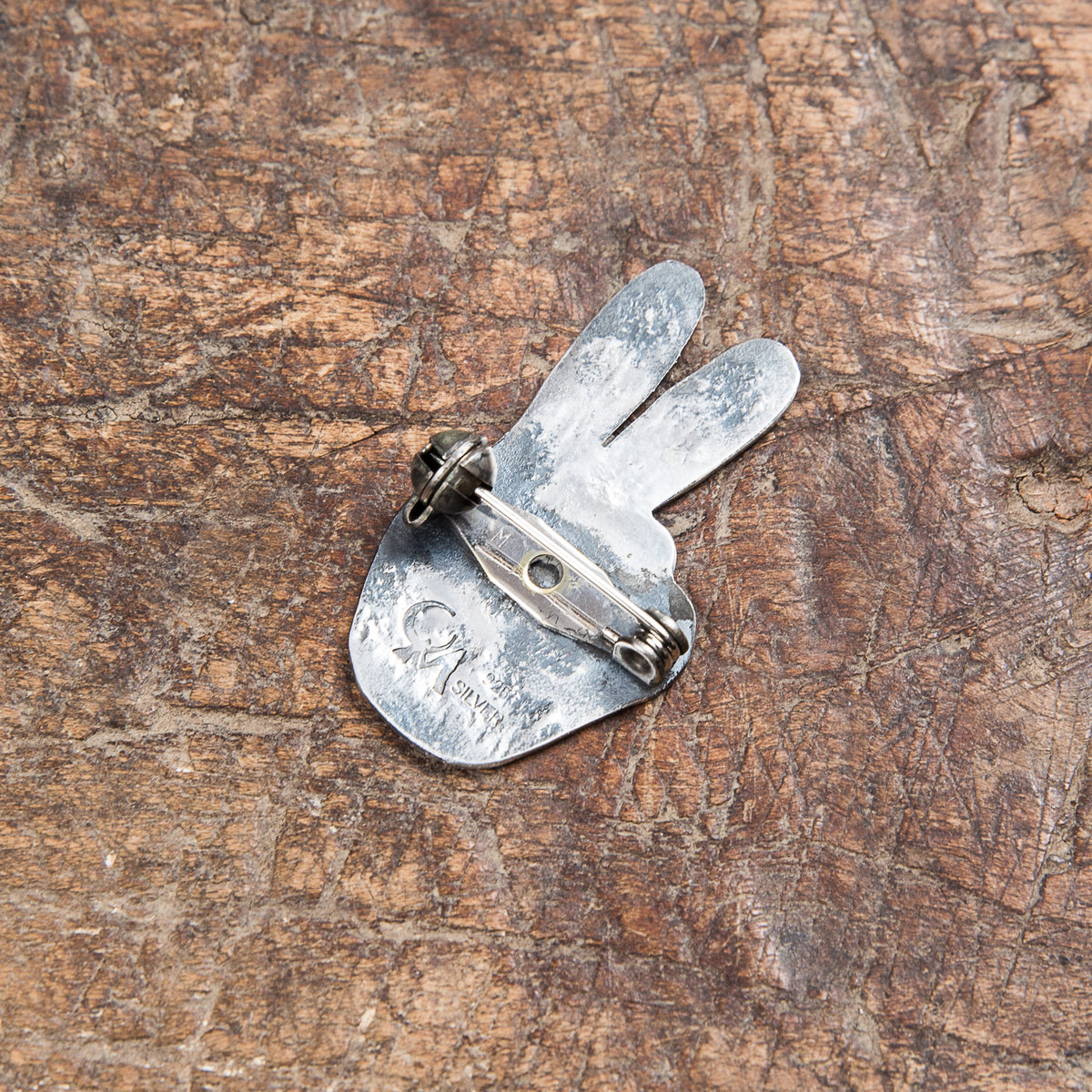 Munqa Newtive Silver Brooch Peace Hand