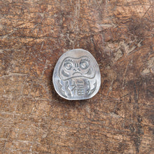 Munqa Newtive Silver Brooch Daruma