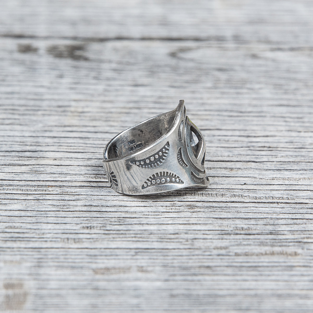Munqa Newtive Peace Sign Silver Ring
