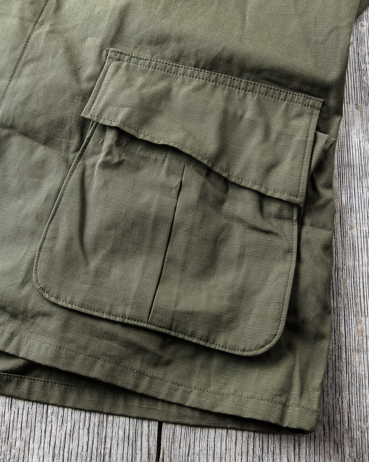 Vintage Deadstock 1969 US Army Ripstop Tropical Jacket Size: Large Long