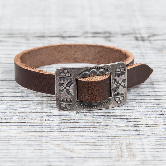 Tenable Crafts Silver & Leather Crossed Arrows Bracelet